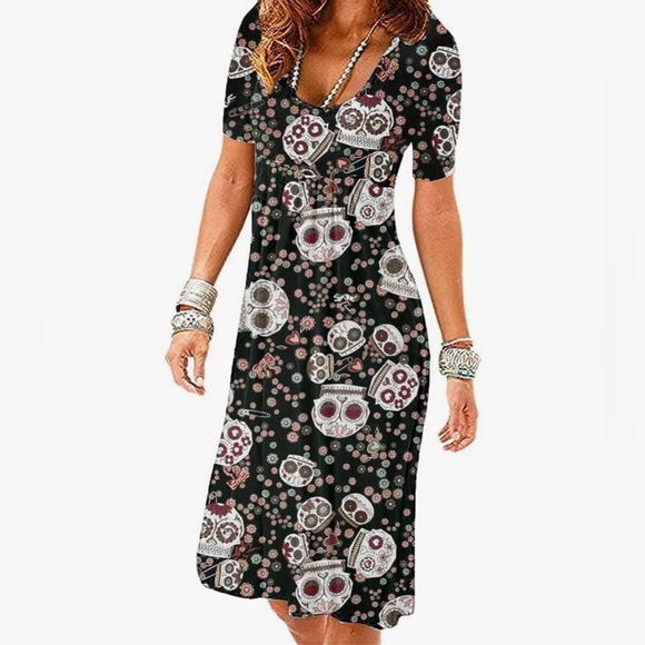 ROSHOP Dresses & Skirts - LARGE Women's Short Sleeve Halloween Costume Pleated Halloween Dress